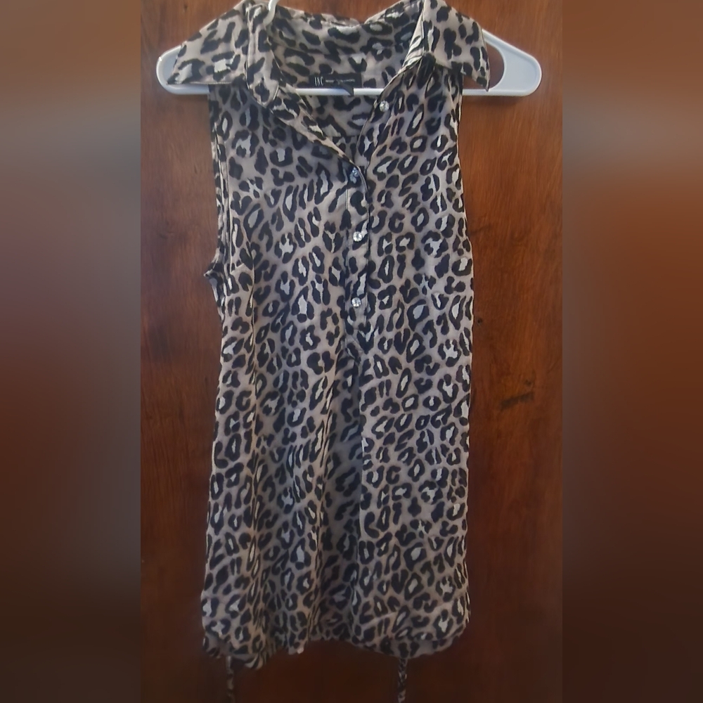 Leopard Print Sleeveless Button-Up Blouse